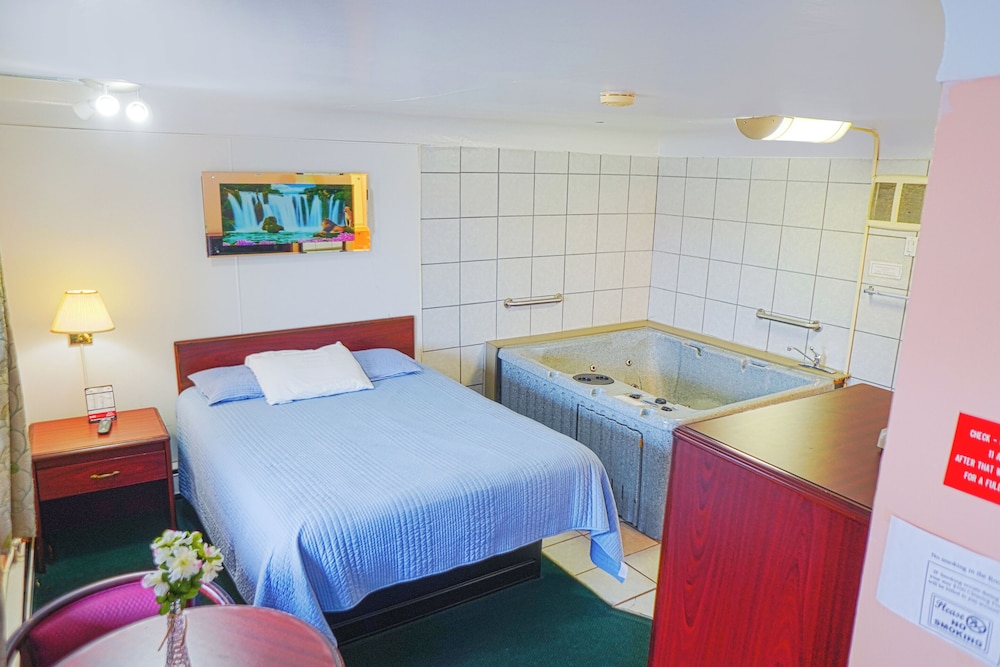 Bay Motel By Oyo Bay City - photo 11