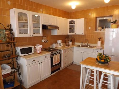 Villa Sofia Amazing Views 10 min walk from main beach and old town
