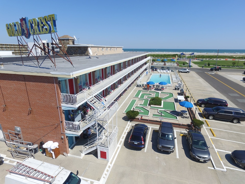 Gold Crest Motel - photo 31