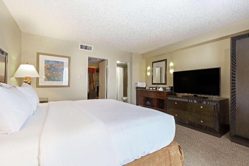 Embassy Suites by Hilton Kansas City Plaza - photo 34