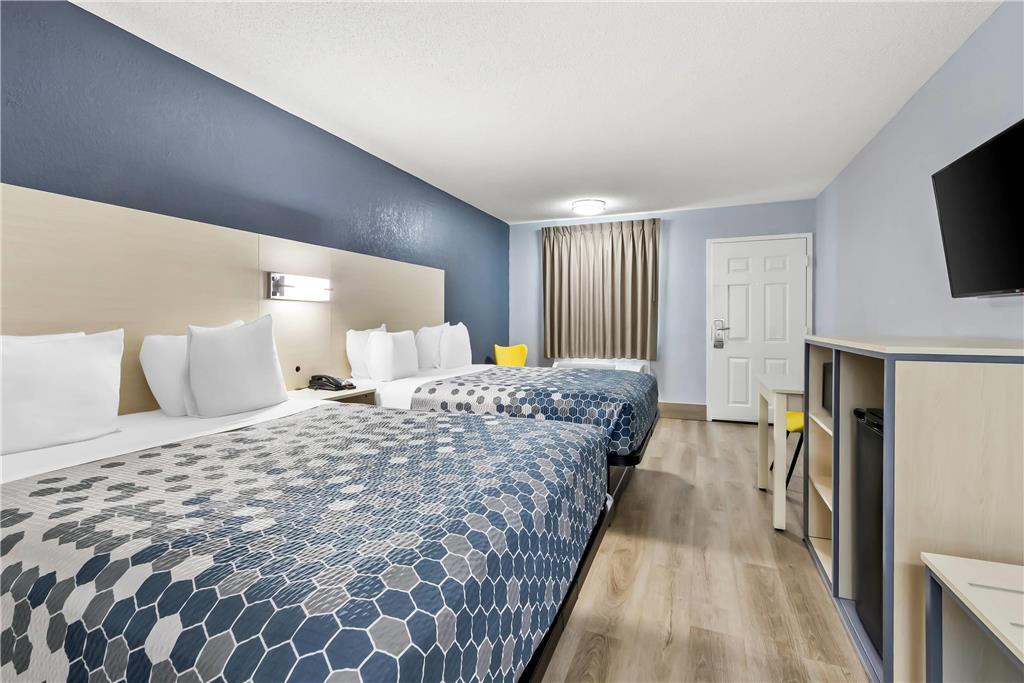 Econo Lodge Inn & Suites Cayce I 26 Airport - photo 17