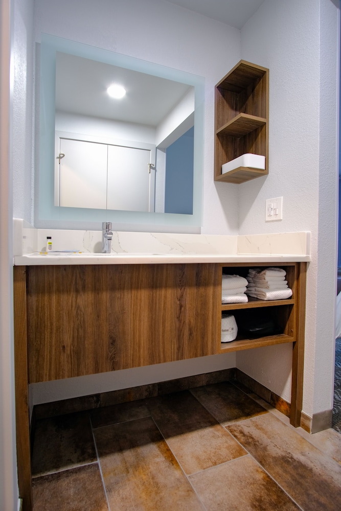 Staybridge Suites Quantico Stafford by IHG - photo 54