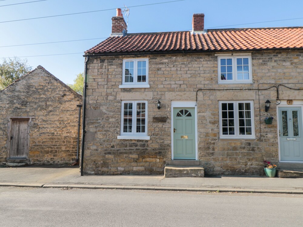 Appletree Cottage — 4-Star Luxury Hotel in Scarborough, United Kingdom
