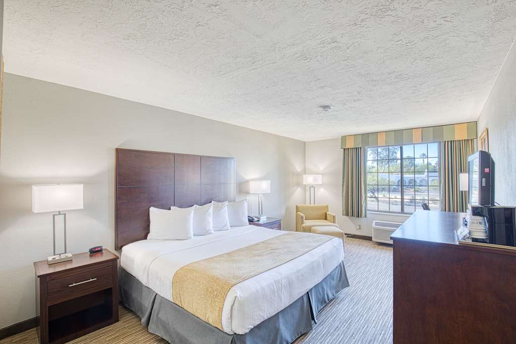 Best Western Green Valley Inn - photo 6