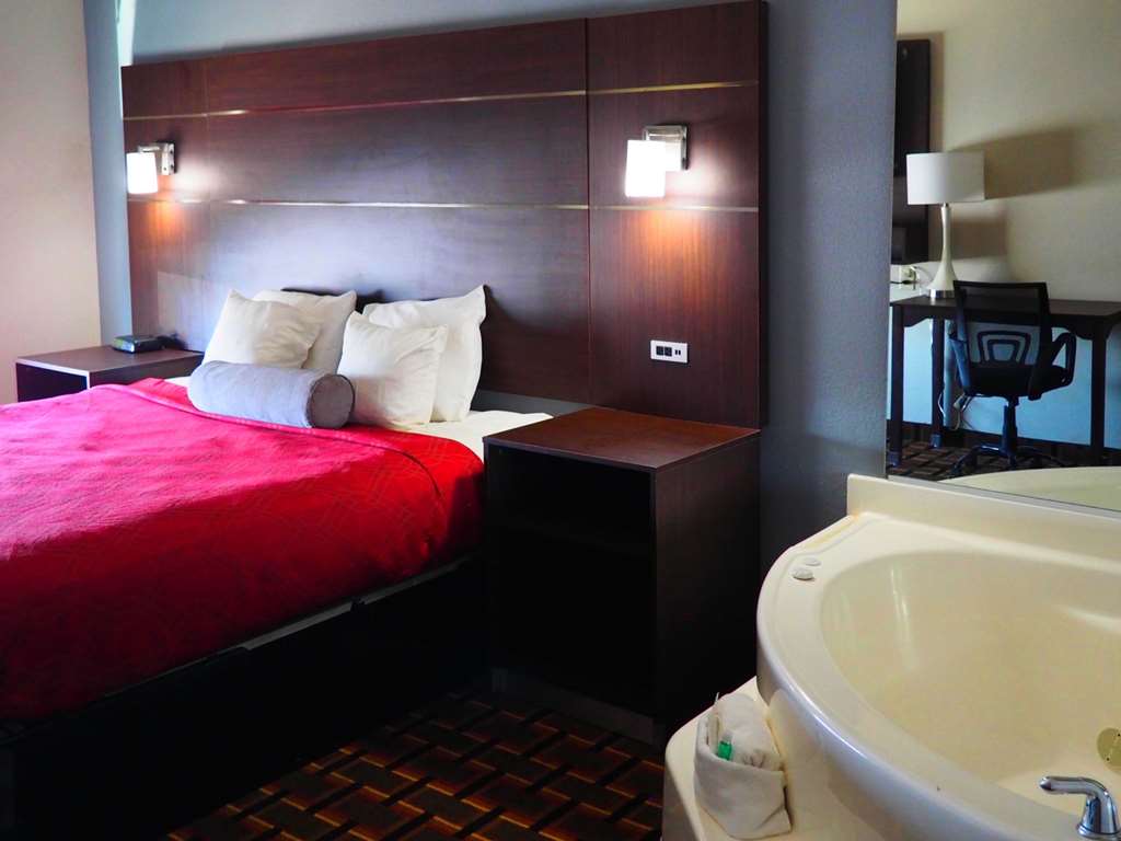 Econo Lodge Augusta West near Fort Gordon - photo 15