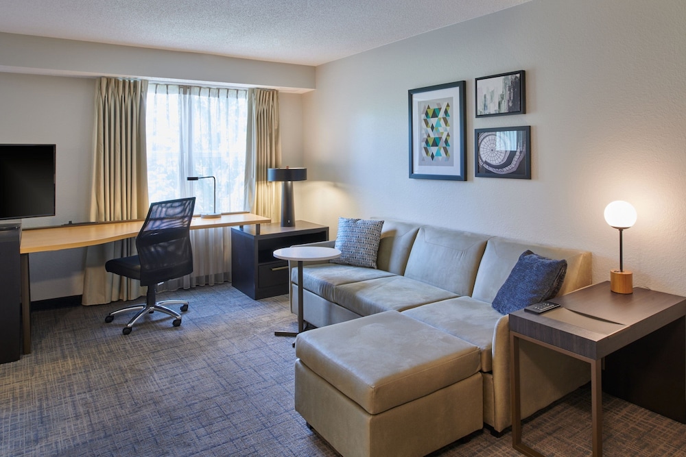 Residence Inn by Marriott Detroit Novi - photo 12