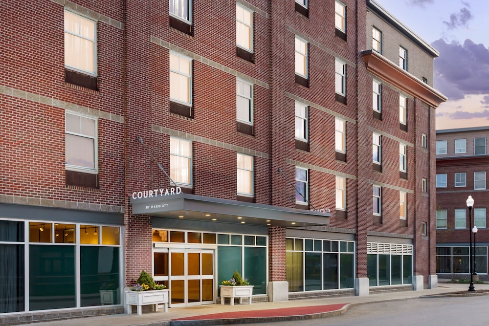 Courtyard by Marriott Keene Downtown - photo 46