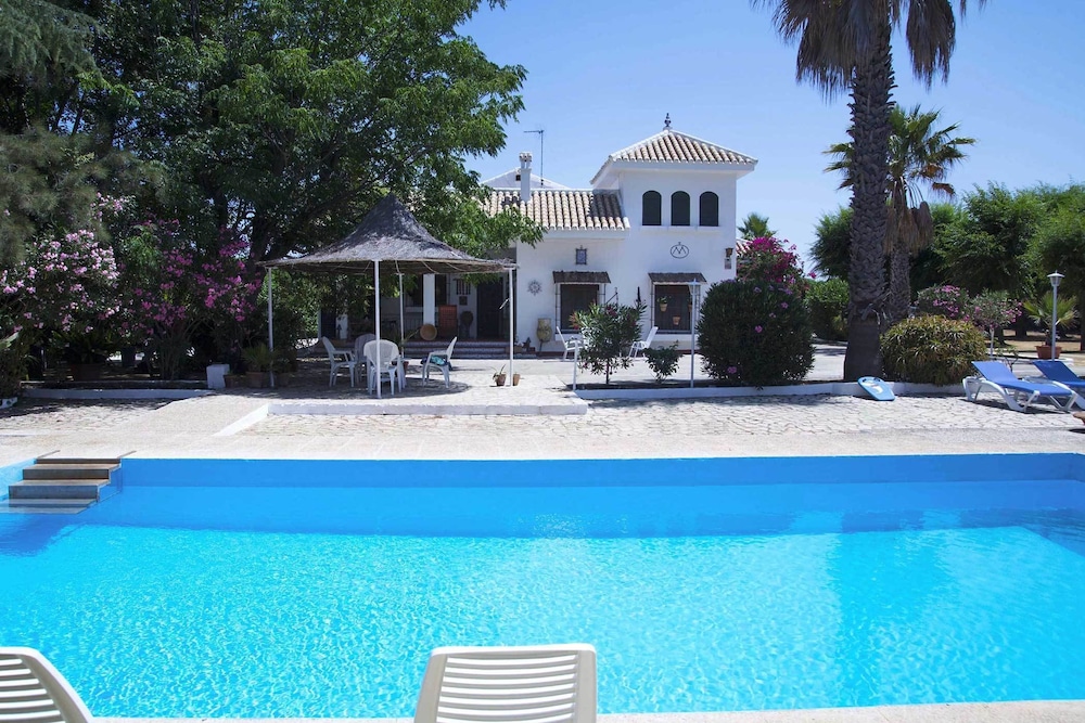 Casa Rural Santa Ana — 4-Star Luxury Hotel in Marchena, Spain