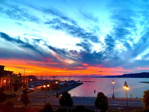 Five Flowers Guest House — 4-Star Luxury Hotel in Trieste, Italy