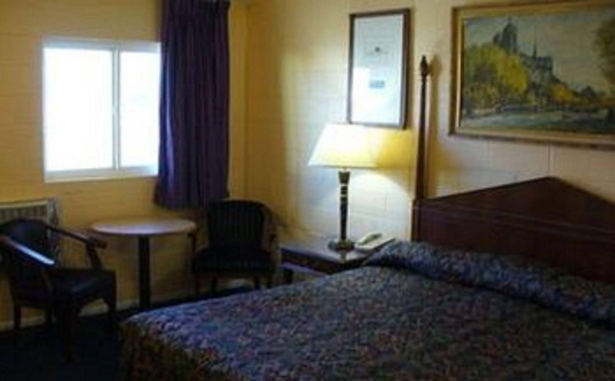 Motel 10 - photo 9
