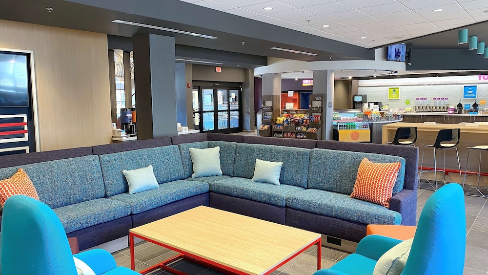 Tru By Hilton Baltimore Harbor East MD - photo 9