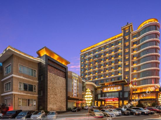Xianghe Hotel — hotel in Yangquan