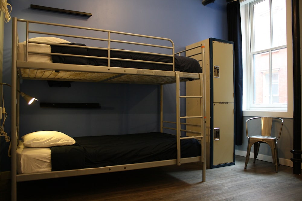 Apple Hostels - photo 13