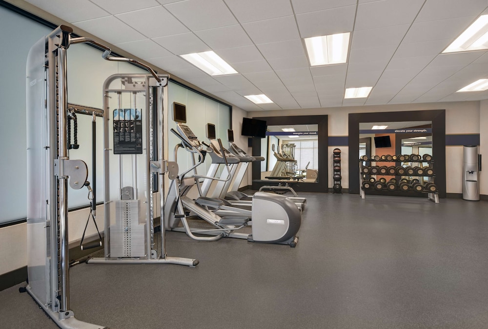 Hampton Inn & Suites Robbinsville - photo 32