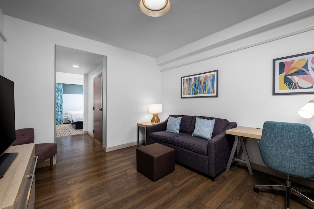 Hilton Garden Inn West Palm Beach Airport - photo 17