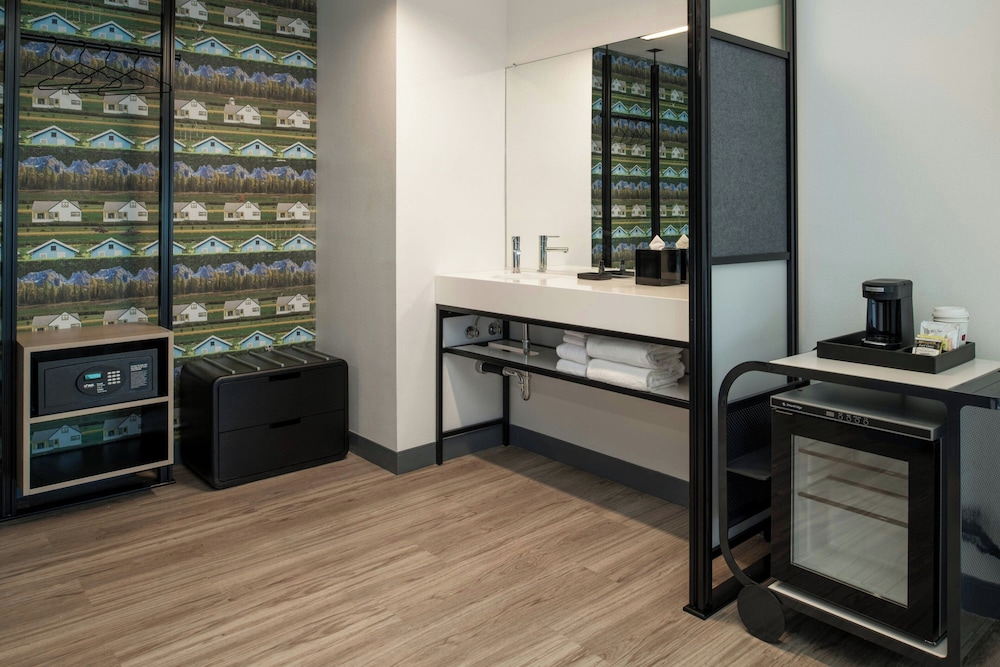 Aloft Sacramento Airport Natomas - photo 27