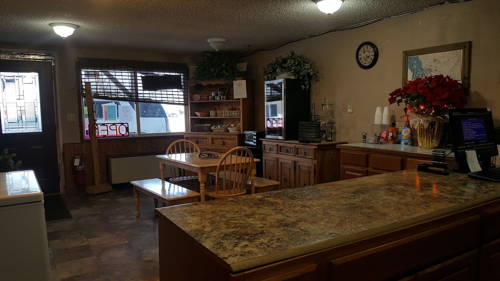 Sagebrush Inn - carbon neutral hotel in Baker