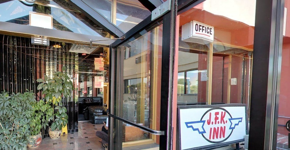 Jfk Inn - photo 35