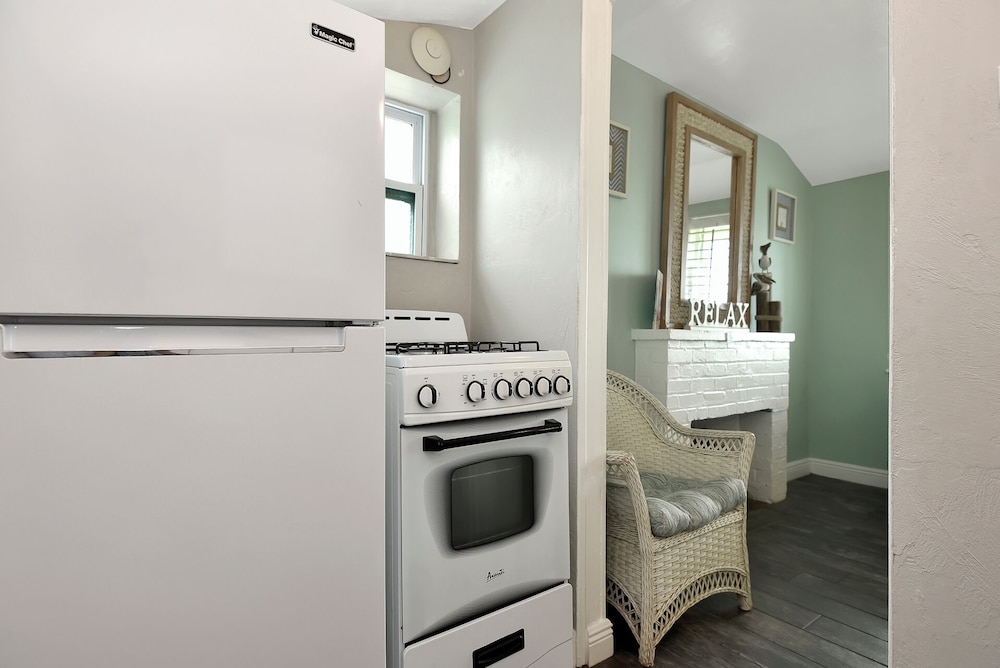 Shoreline Suites & Cabana Cottages - photo 74
