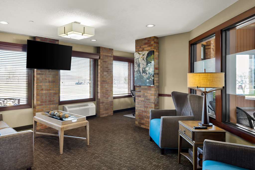 Best Western Lakewood Inn - photo 10