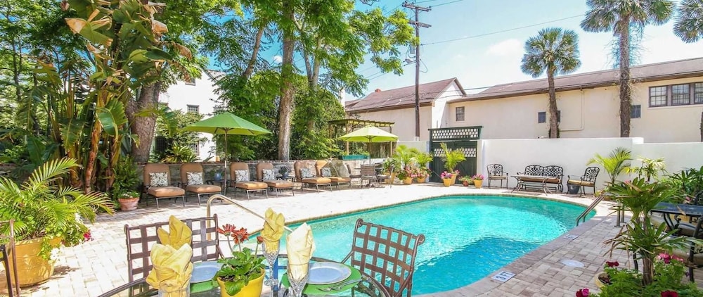 The Kenwood Inn - carbon neutral hotel in Saint Augustine