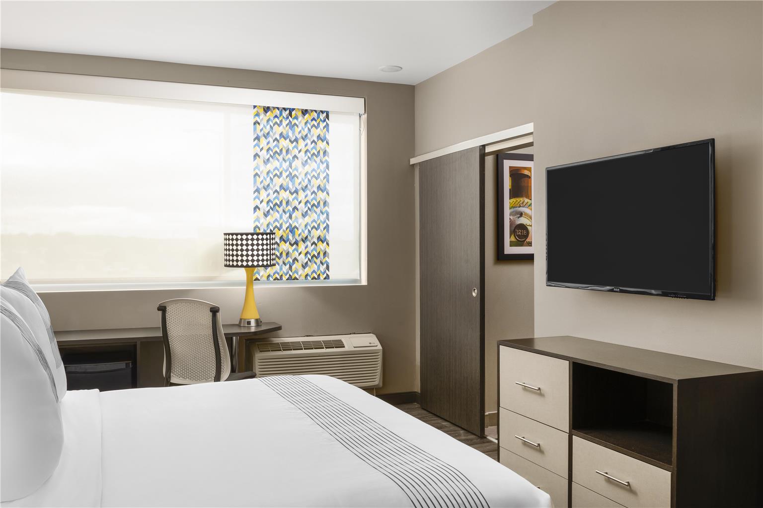 GLō Best Western Dawley Farms In Sioux Falls - photo 38
