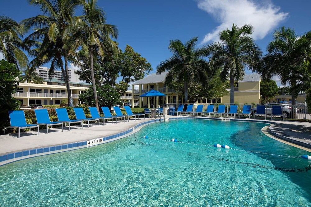 The Neptune Resort - photo 36