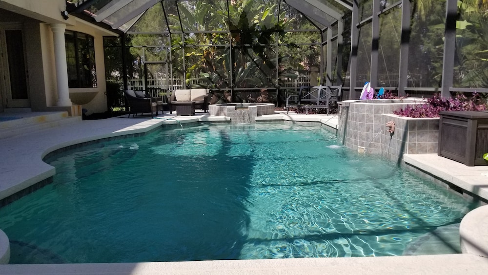 Mansion Getaway Sleeps 24 - photo 15