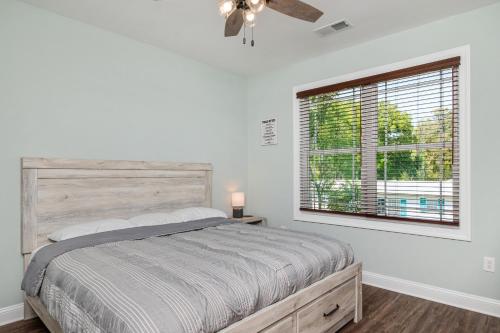 Pawsitively Paradise by Oak Island Accommodations - photo 25