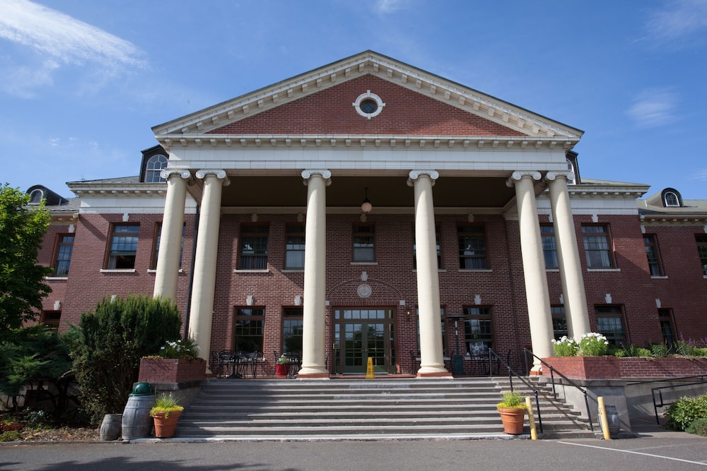 McMenamins Grand Lodge - photo 134