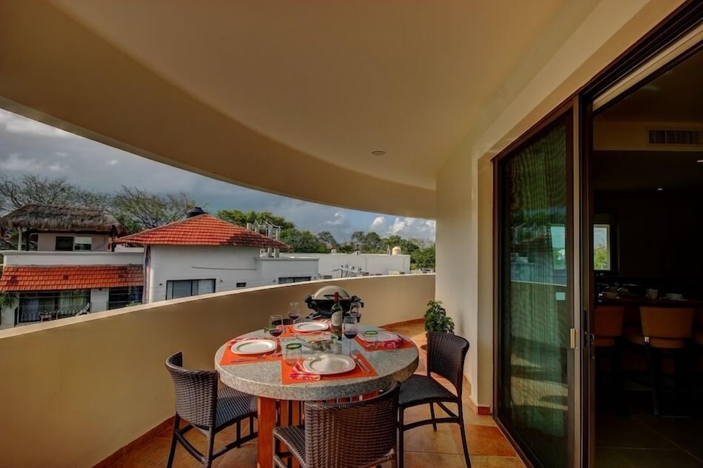 Riviera Maya Suites