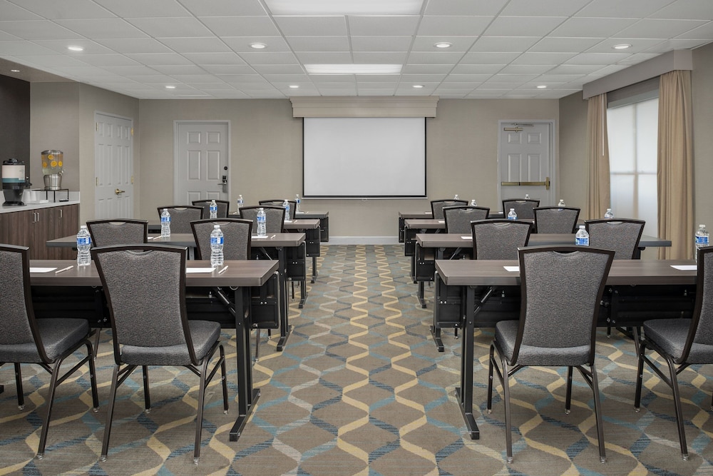 Residence Inn by Marriott Phoenix Airport - photo 46