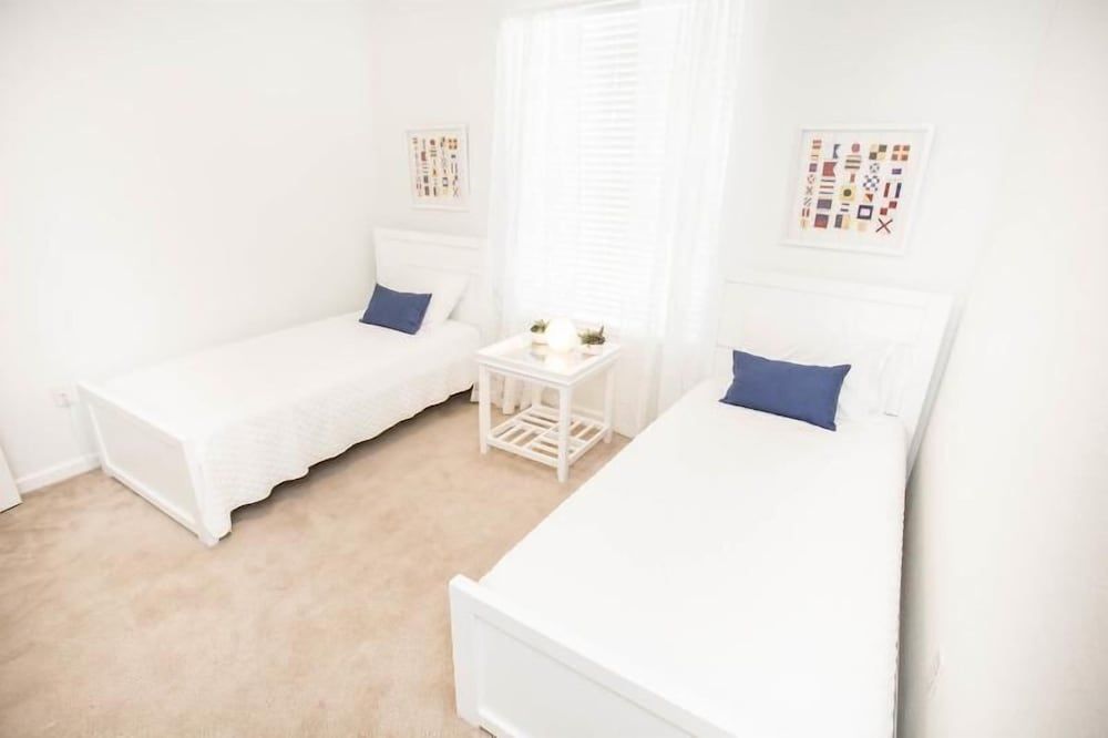 Modern Vacation Apartment with a Lake View at Vista Cay Resort VC4816 - photo 15