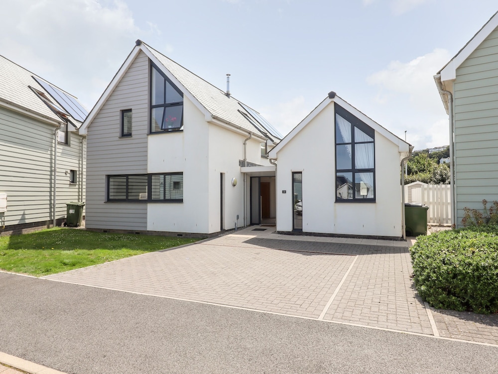 Pebble Ridge View in Bideford, United Kingdom