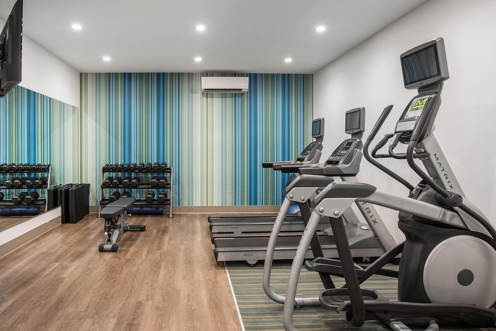 Holiday Inn Express & Suites Ludington by IHG - photo 18