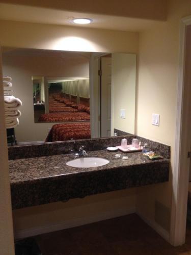 La Siesta Inn - photo 15