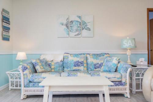 Out of the Blue by Oak Island Accommodations - photo 42