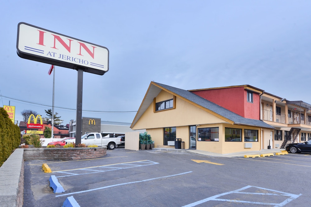 Inn at Jericho — hotel in Westbury