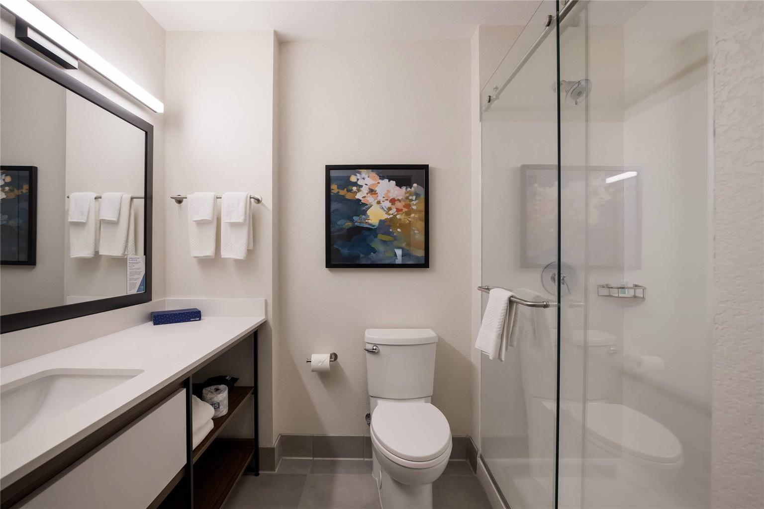 Everhome Suites Corona - photo 17