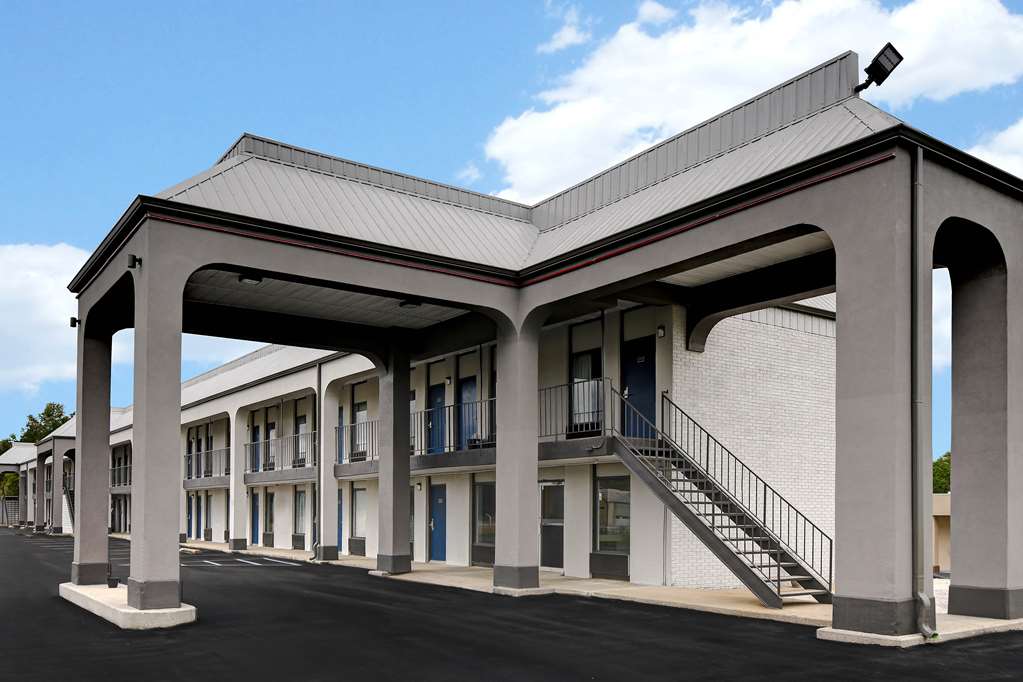 Studio 6 Meridian MS Bonita Lakes - photo 2