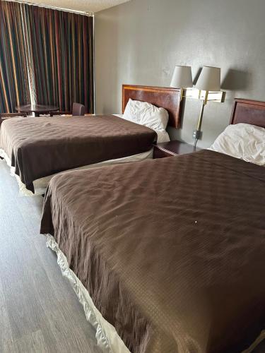 College Inn Spartanburg - photo 9