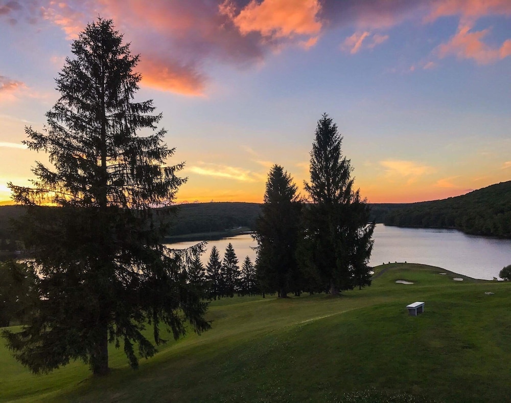 Alpine Lake Resort - photo 35