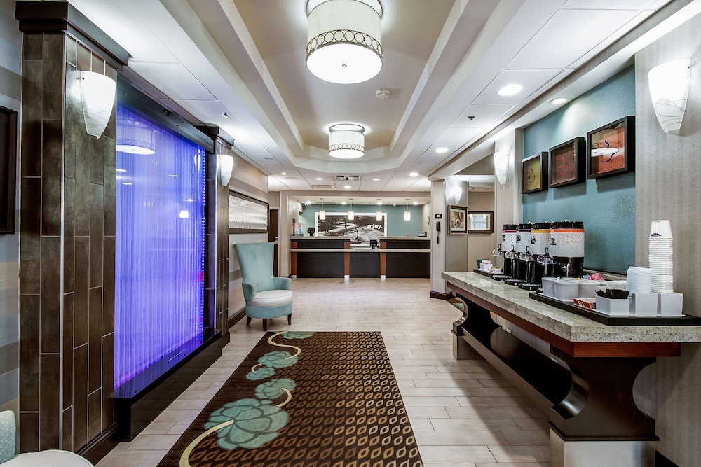 Hampton Inn Columbus West - photo 17