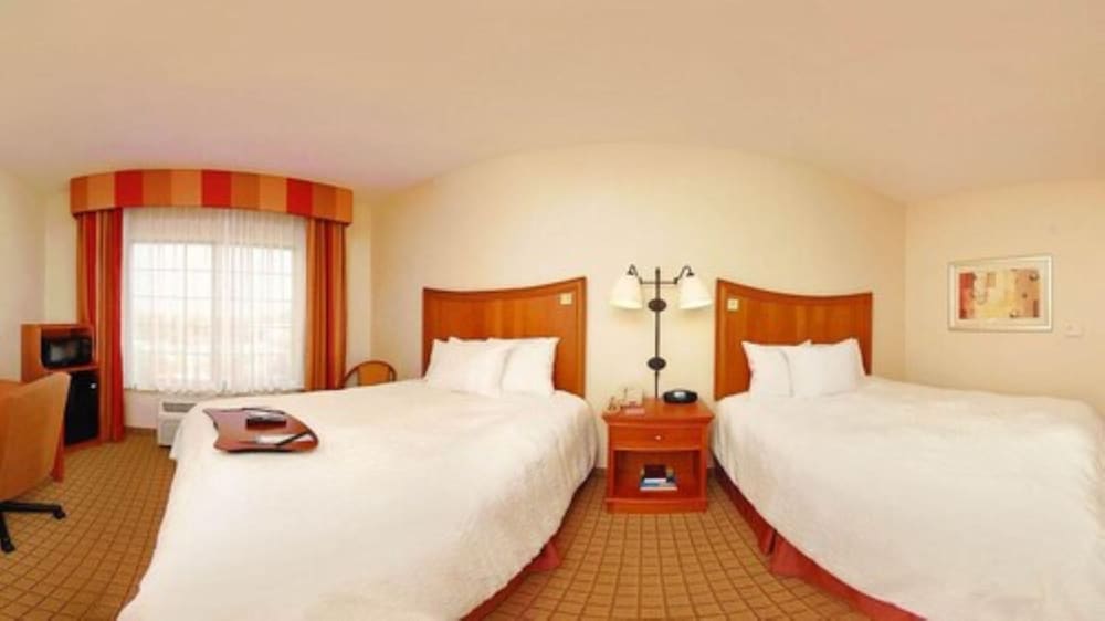 Hampton Inn Norco Corona Eastvale - photo 14