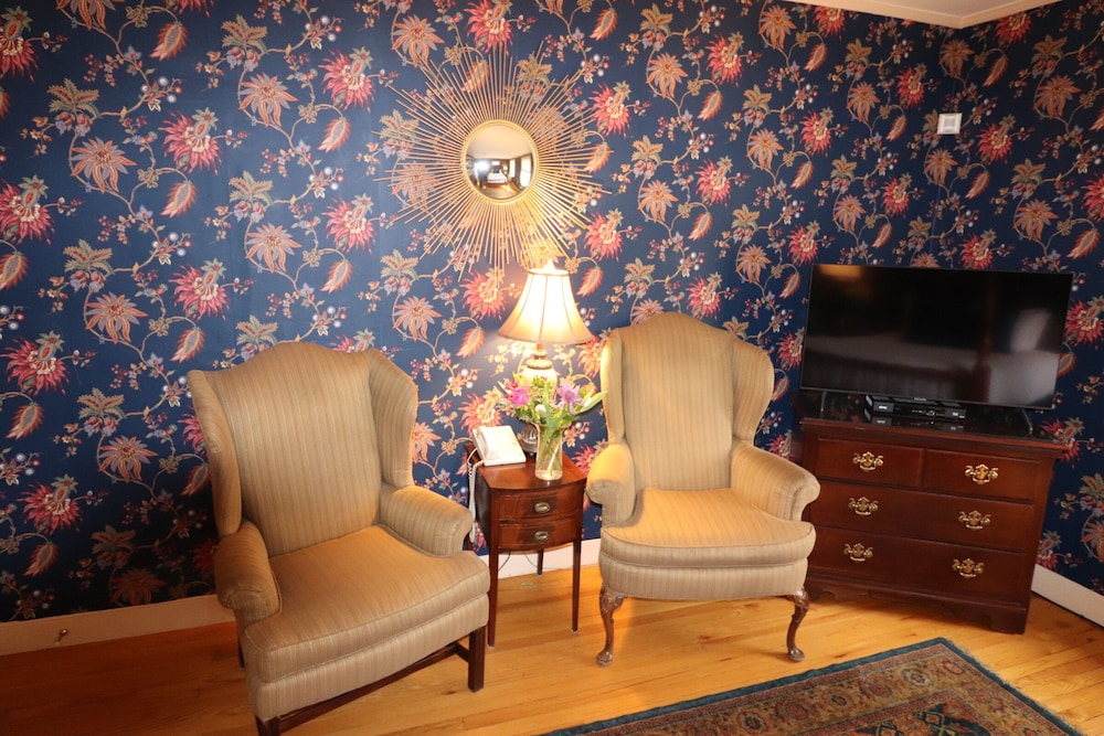 Swift House Inn - photo 84