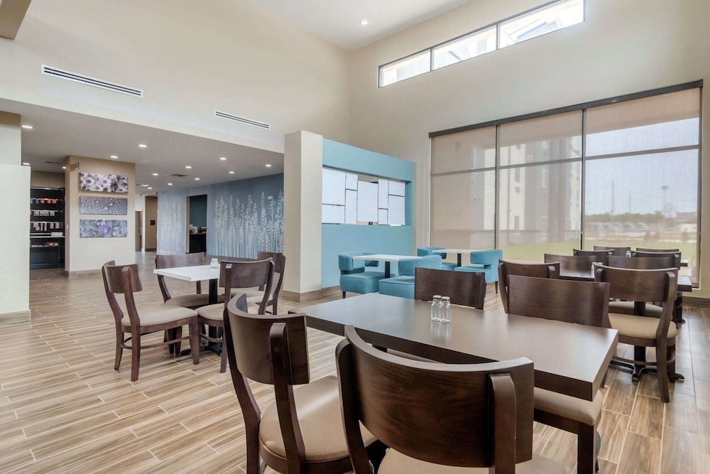 MainStay Suites Bricktown near Medical Center - photo 33