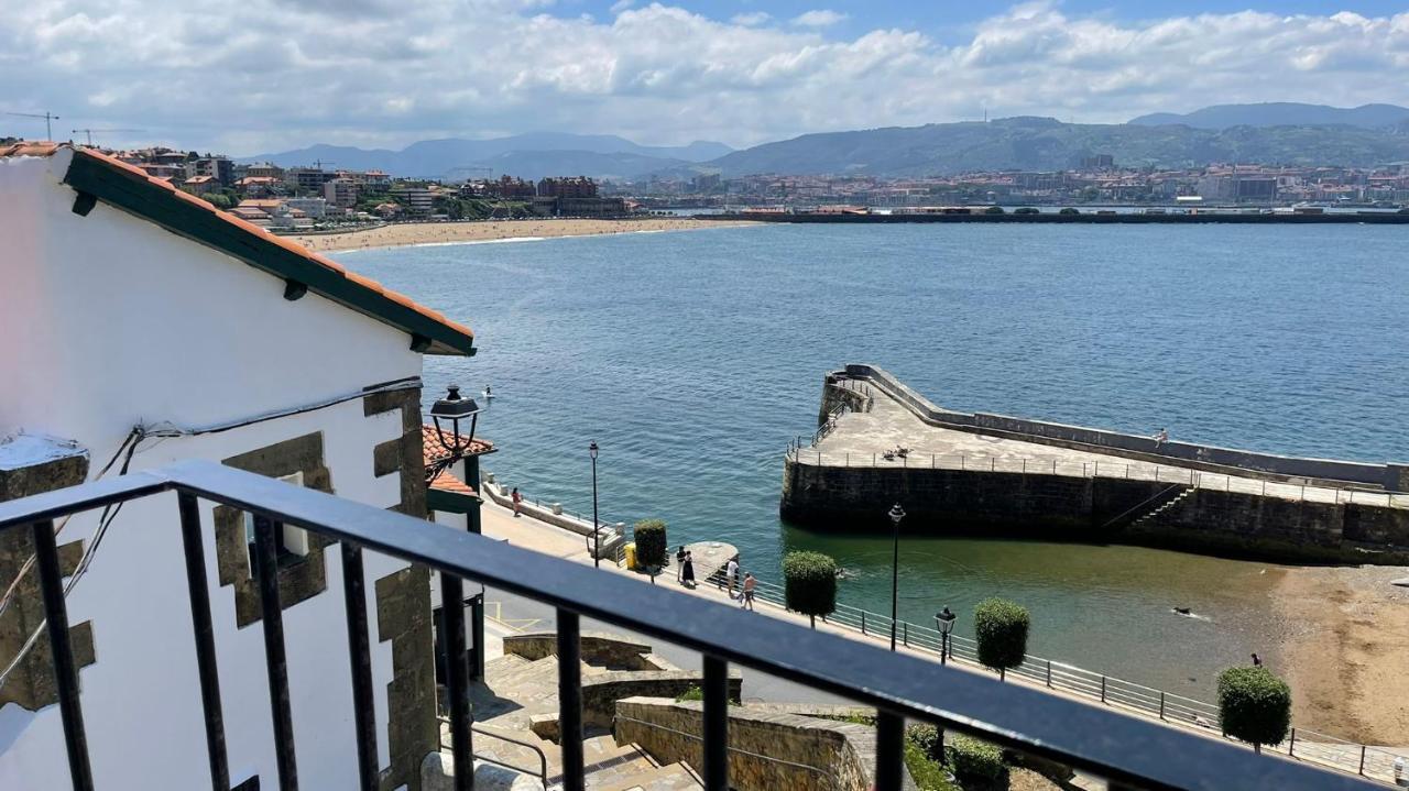 Apartamentos Etxetxu Branka Eta Ankora — 4-Star Luxury Hotel in Getxo, Spain
