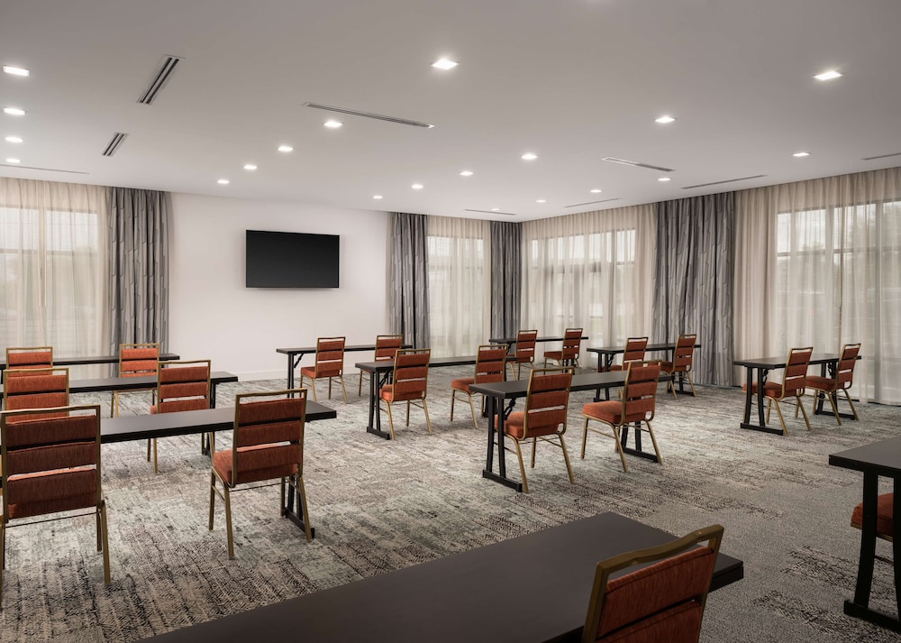 Homewood Suites by Hilton Jackson Fondren Medical District - photo 25