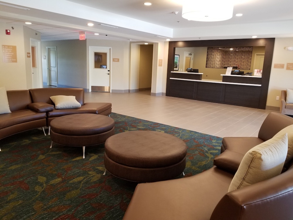 Candlewood Suites Davenport by IHG - photo 30