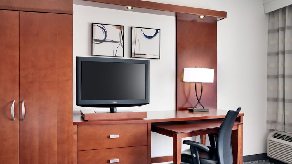 Courtyard by Marriott Houston NASA Clear Lake - photo 19